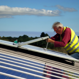 Service d'Entretien Préventif pour Prolonger la Durée de Vie de vos Panneaux Solaires Combs-la-Ville